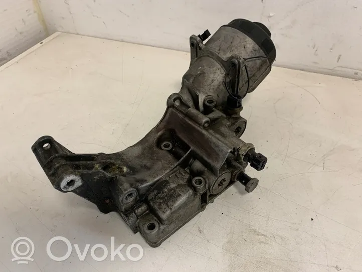 BMW 5 E60 E61 Supporto di montaggio del filtro dell’olio 1713838