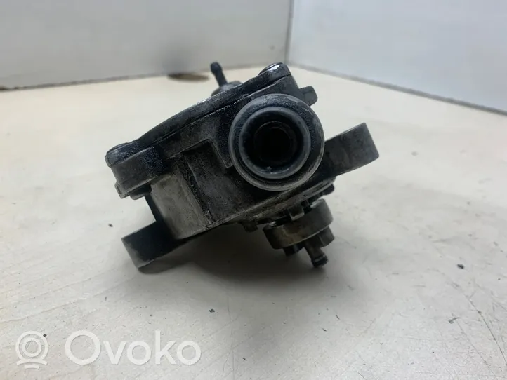 Volvo S80 Pompa podciśnienia 08699237