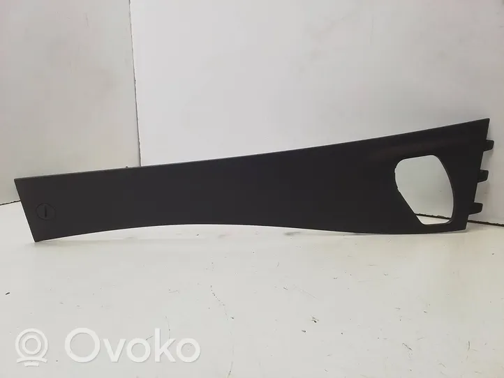 Volvo S80 Seat belt trim 8660325