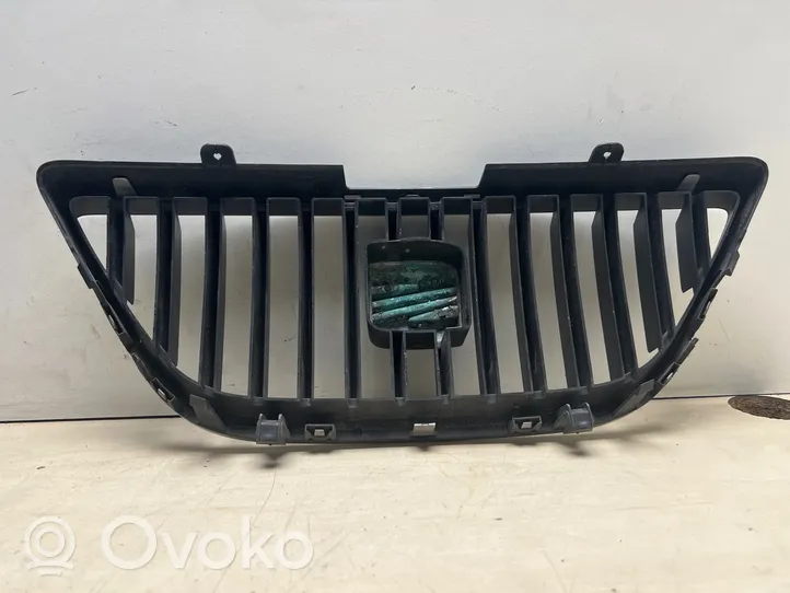 Seat Ibiza IV (6J,6P) Kratka dolna zderzaka przedniego 6j0853679