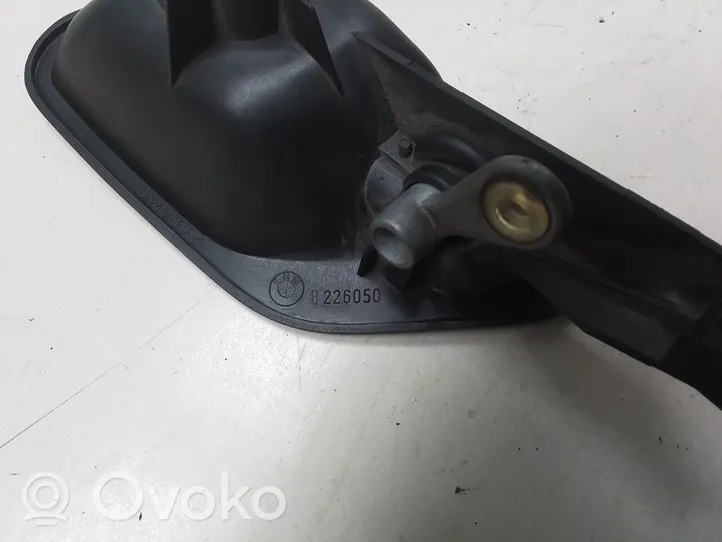 BMW 5 E39 Rear door interior handle 8226050