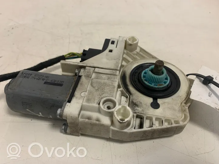 Audi A6 S6 C6 4F Front door window regulator motor 4F0959101D