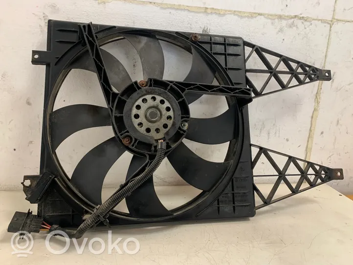 Volkswagen Polo Radiator cooling fan shroud 6Q0121207H