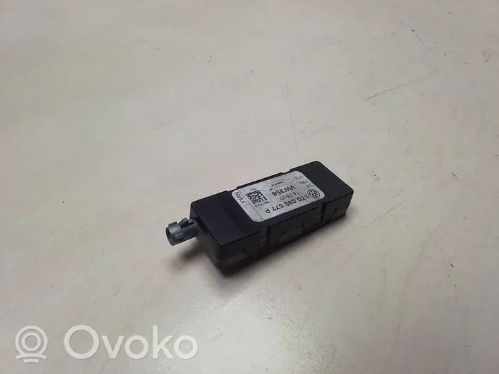 Volkswagen Touran I Aerial antenna amplifier 1T0035577P