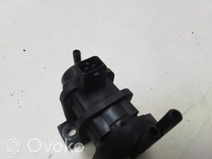 Opel Vectra C Solenoidinis vožtuvas 4715396