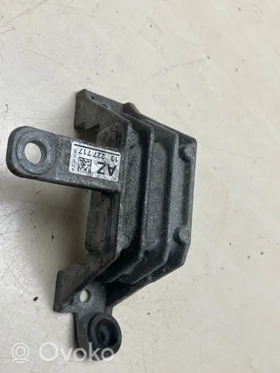 Opel Insignia A Supporto di montaggio del motore 13227717