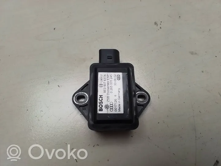 Volkswagen PASSAT B5.5 Sensore di imbardata accelerazione ESP 8E0907637A