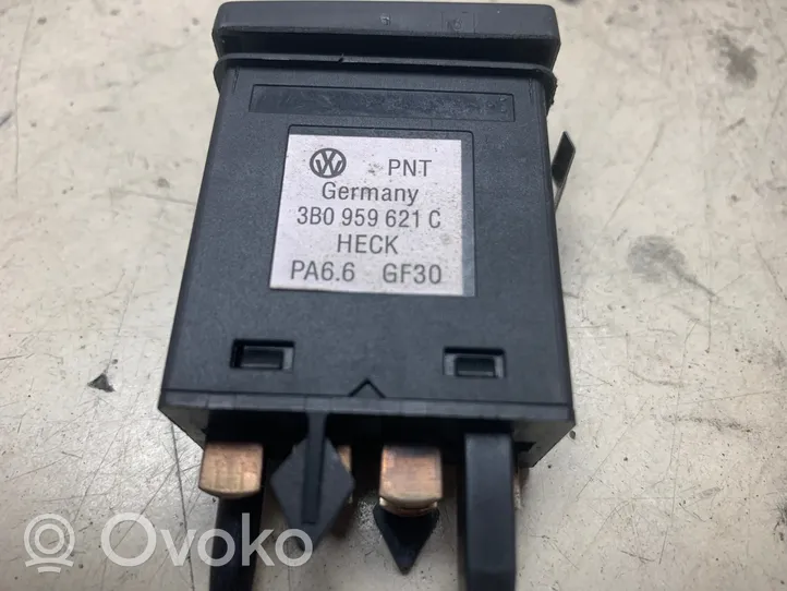 Volkswagen PASSAT B5.5 Logu elektriskās apsildes slēdzis 3B0959621C