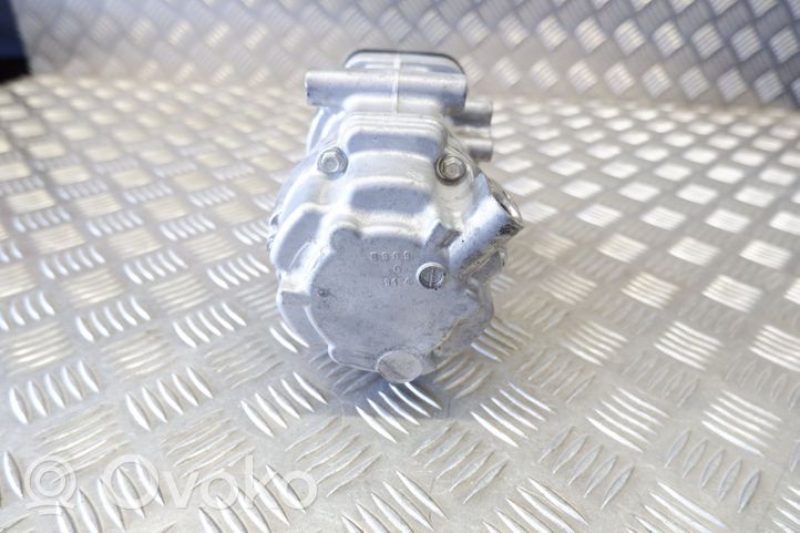 Toyota RAV 4 (XA50) Klimakompressor Pumpe 0424001991