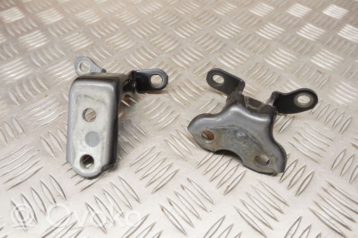 Toyota RAV 4 (XA50) Kit de charnières de porte arrière 6878033050