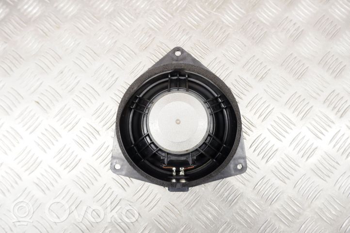 Lexus RX 450H Takaoven kaiutin 8616078060