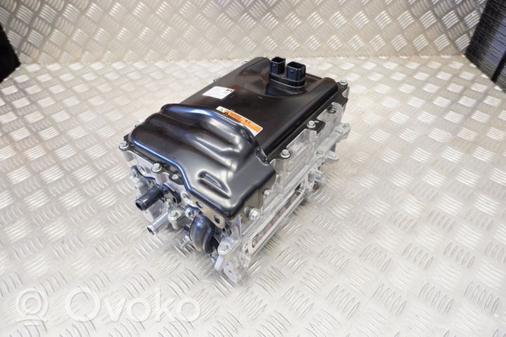Toyota Yaris XP210 Convertisseur / inversion de tension inverseur G9200K0010