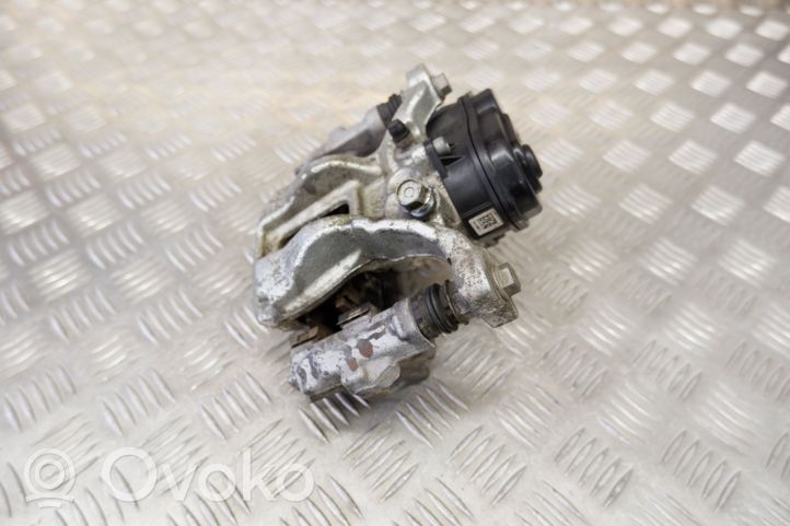 Toyota Yaris XP210 Caliper del freno trasero 463100D010