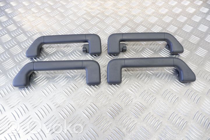 Volkswagen Touareg II Un set di maniglie per il soffitto 7P0857644B