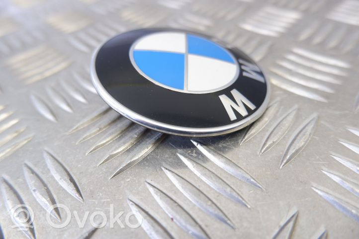 BMW X1 F48 F49 Mostrina con logo/emblema della casa automobilistica 7376339