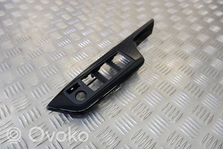 Toyota C-HR Moulure/baguette de porte avant 74231F4040