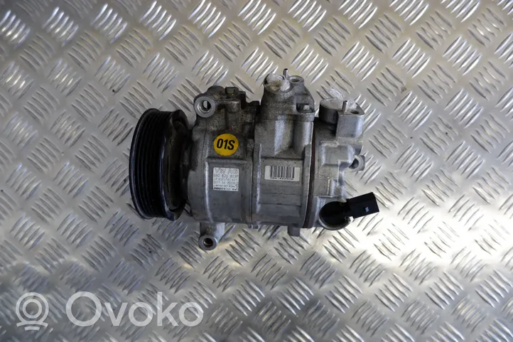 Volkswagen Golf VI Ilmastointilaitteen kompressorin pumppu (A/C) 5N0820803F