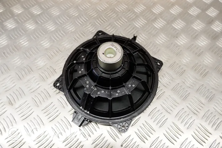 Toyota Highlander XU70 Subwoofer-bassokaiutin 861500E060