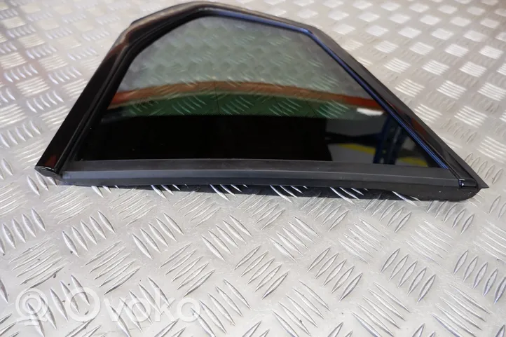 BMW X3 F25 Fenêtre latérale avant / vitre triangulaire 7205664