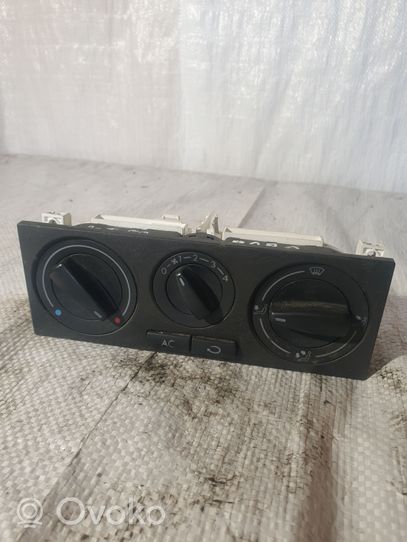 Volkswagen Bora Klimato kontrolės/ pečiuko kontrolės apdaila 1J0820045F