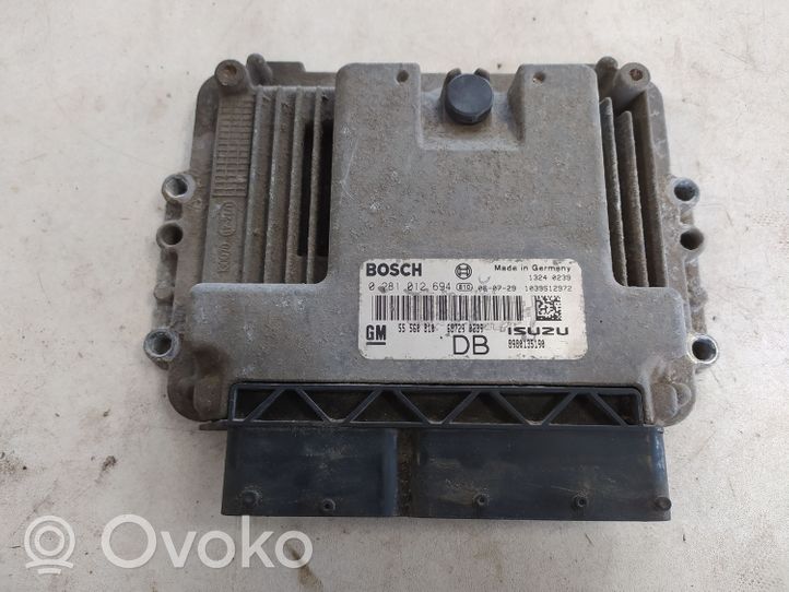 Opel Astra H Sterownik / Moduł ECU 55560810