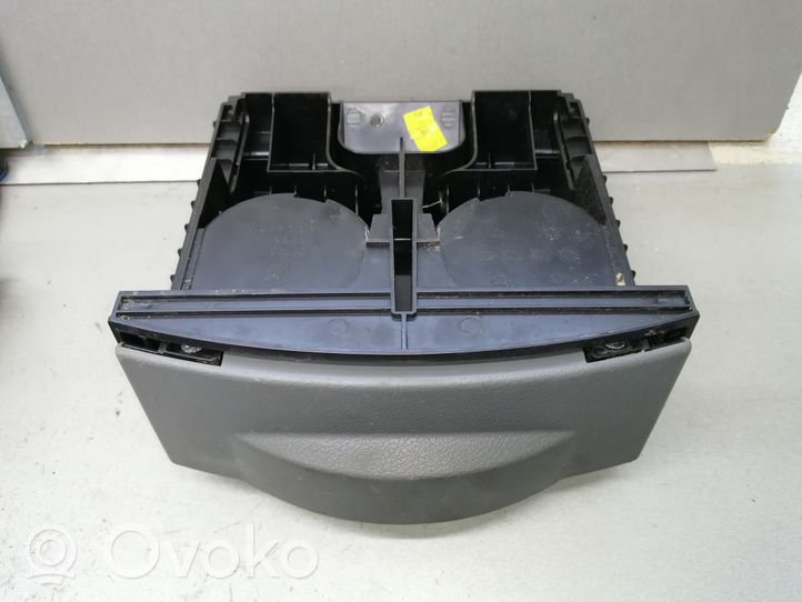 Dodge Grand Caravan Tylny uchwyt na kubek tunelu środkowego 0ZS681D5AA