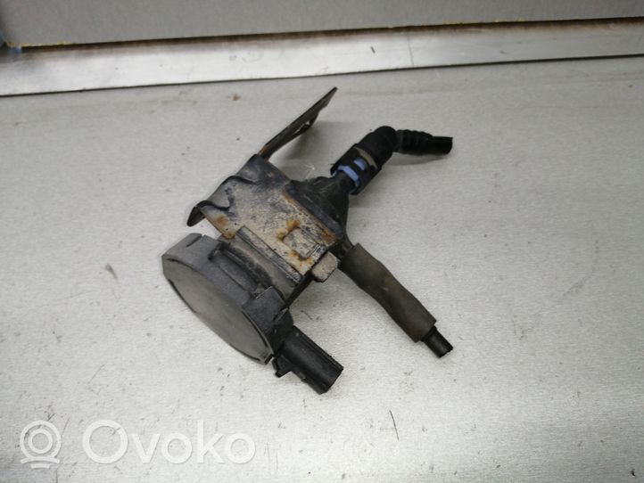 Dodge Grand Caravan Turboahtimen magneettiventtiili 4891741AA