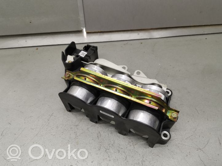 Honda Civic Convertisseur / inversion de tension inverseur C306D107