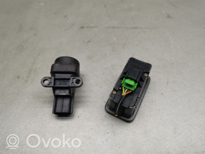 Honda Legend III KA9 Sunroof switch 359105046010