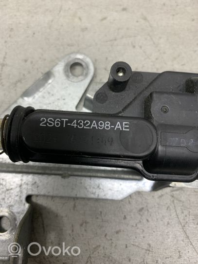 Ford Fiesta Loading door lock 2S6T432A98AE