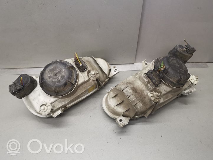 Volkswagen Golf III Lot de 2 lampes frontales / phare 1H6941016