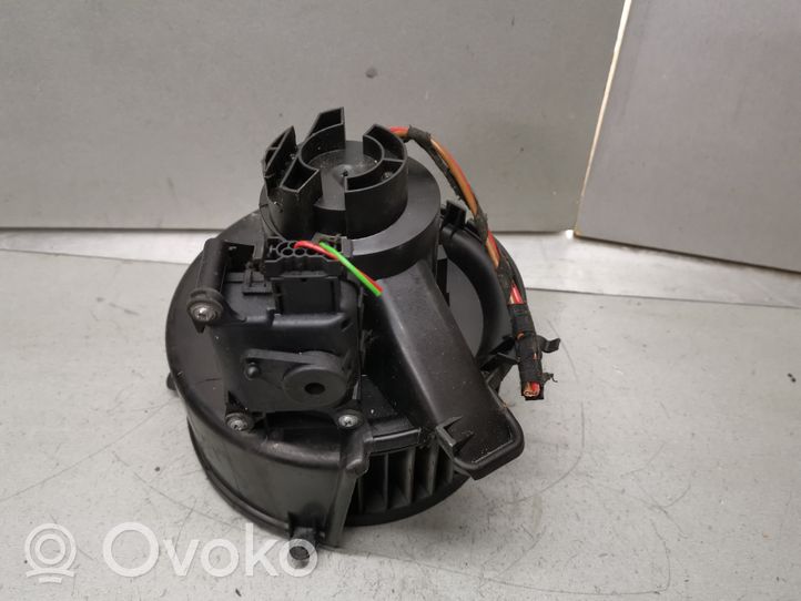 Opel Zafira A Ventola riscaldamento/ventilatore abitacolo 90437893