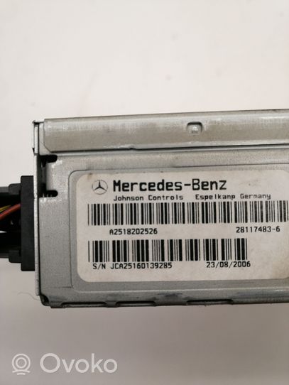 Mercedes-Benz GL X164 Module de contrôle vidéo A2518202526