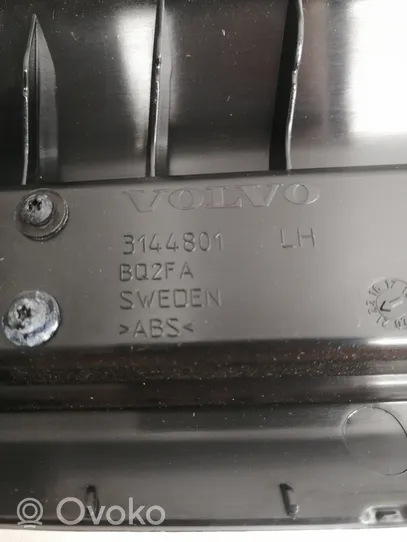 Volvo XC60 Etuoven kynnyksen suojalista 3144801