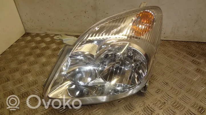 Toyota Corolla Verso E121 Lampa przednia 08-212-11F9L