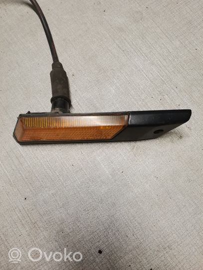 BMW 3 E30 Front fender indicator light 63131367806