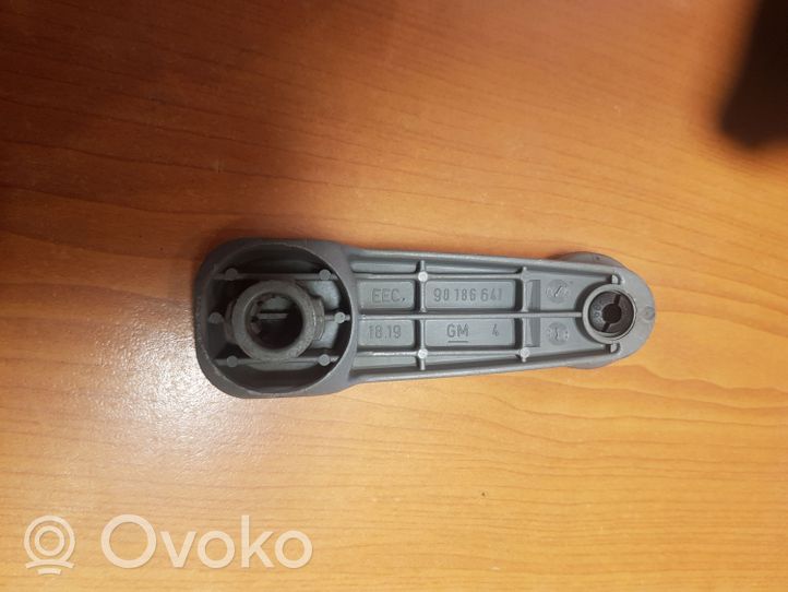 Opel Kadett E Front door window winding handle 90186641