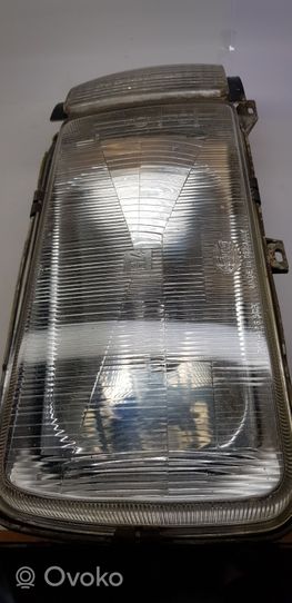 Audi 100 200 5000 C2 Lampa przednia 301126309