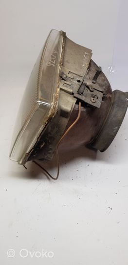 Ford Taunus IV Faro delantero/faro principal 4271620