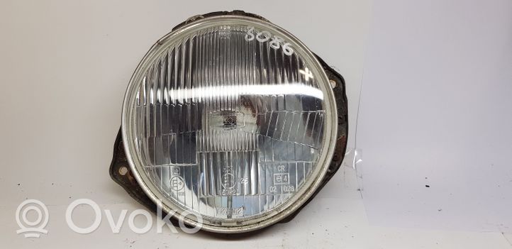 Isuzu Trooper Lampa przednia IKI1072