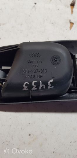 Audi A4 S4 B5 8D Klamka wewnętrzna drzwi przednich 8D1837019