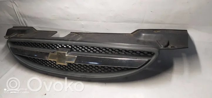 Chevrolet Aveo Maskownica / Grill / Atrapa górna chłodnicy 96492235