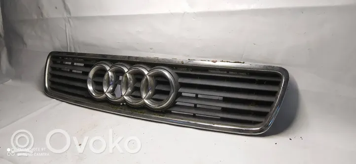 Audi A4 S4 B5 8D Griglia superiore del radiatore paraurti anteriore 8D0853651D