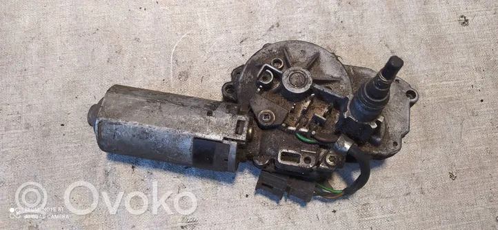 Volkswagen Golf III Moteur d'essuie-glace arrière 0390201516