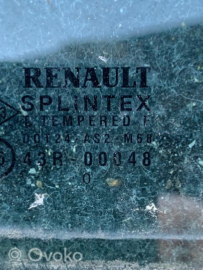 Renault Scenic I Маленькое стекло "A" передних дверей (четырехдверного автомобиля) 00048