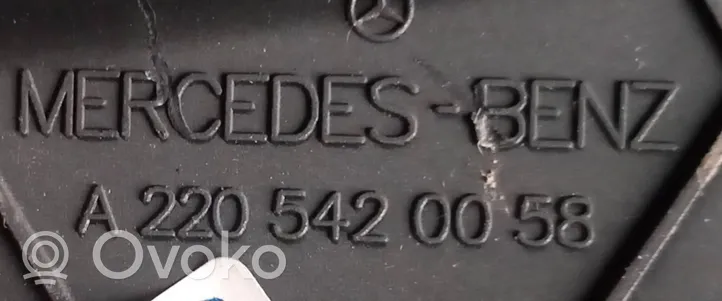 Mercedes-Benz S W220 Spidometras (prietaisų skydelis) 1031098050