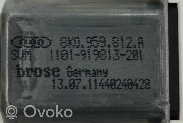 Audi Q3 8U Silniczek podnoszenia szyby drzwi tylnych 8K0959812A