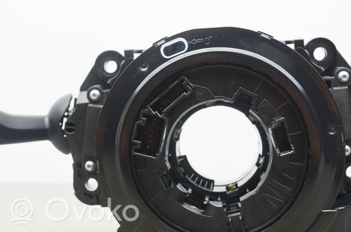 BMW 5 G30 G31 Leva/interruttore dell’indicatore di direzione e tergicristallo 9437970