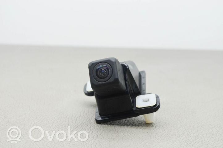 Toyota RAV 4 (XA40) Takapuskurin kamera 867B042020
