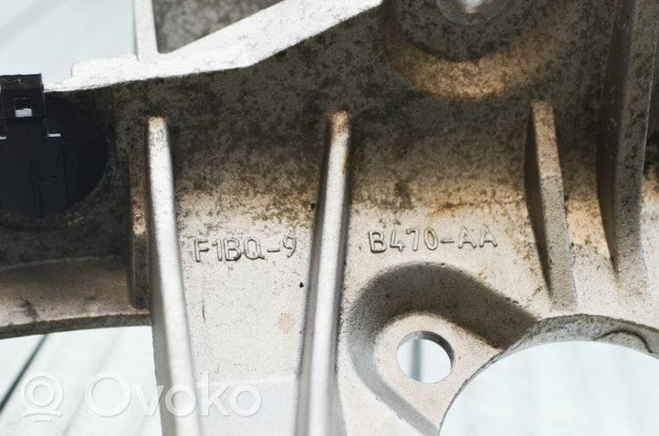 Ford Kuga II Moottorin kiinnikekorvake (käytetyt) F1BQ9B470AA